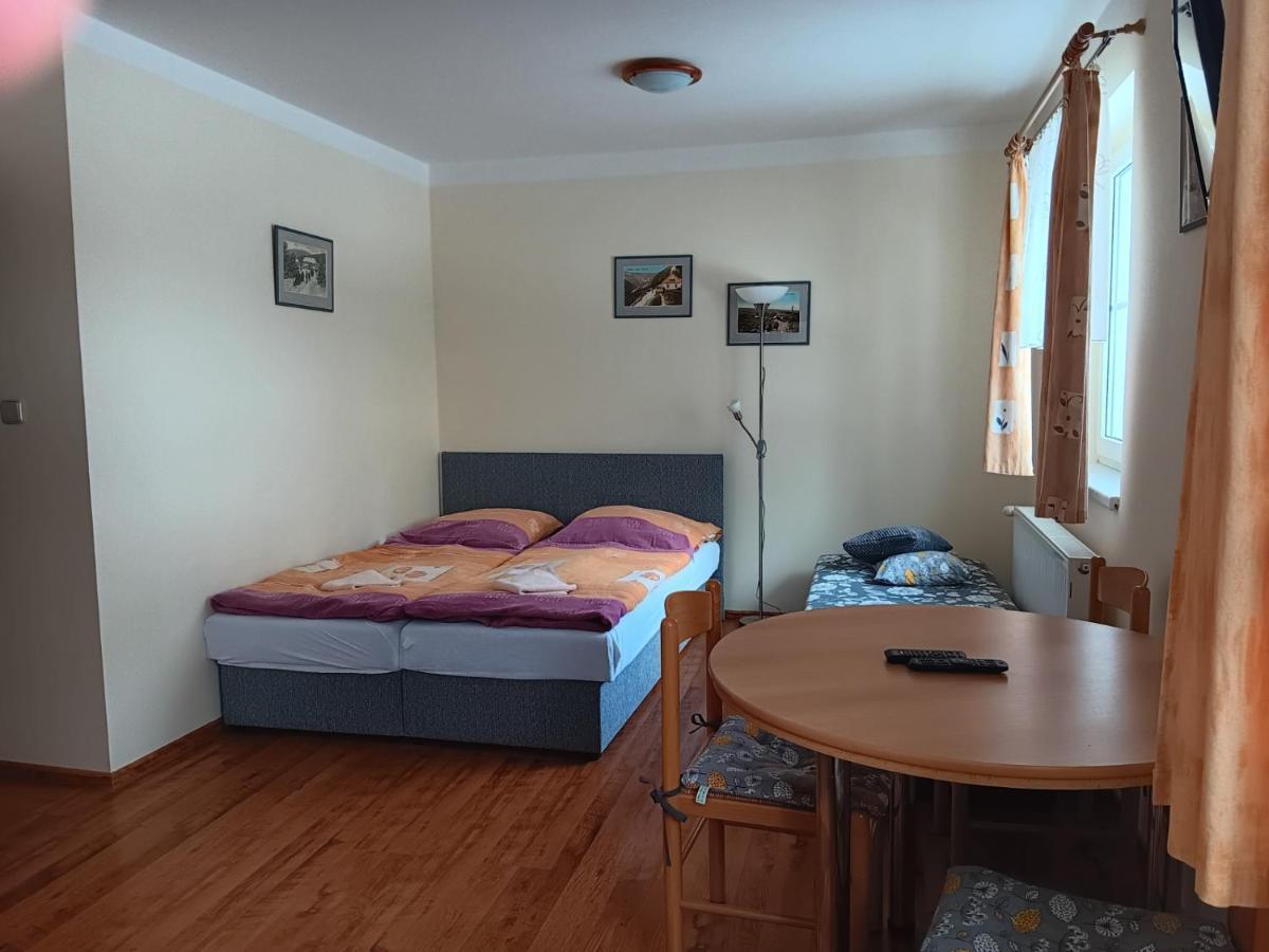 Lekarsky Dum Apartment